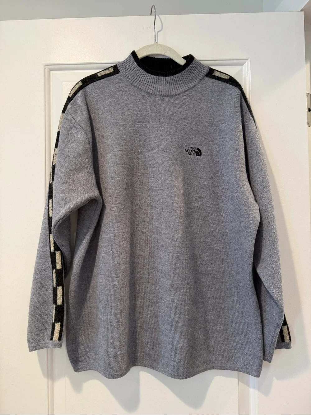 The North Face Vintage Men’s Wool Sweater - size Large